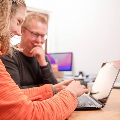 Die Praxis für Kinder- und Jugendlichenpsychotherapie in Krumbach von Dr. Thorsten Sukale und Linda Markthaler bietet wissenschaftlich fundierte Therapien für Kinder, Jugendliche und Familien in seelischen Krisen.